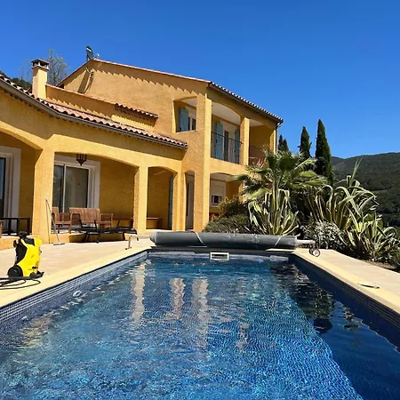 Villa With Pool *